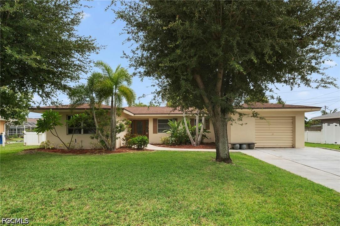 1444 Covington Cir., Fort Myers, FL 33919