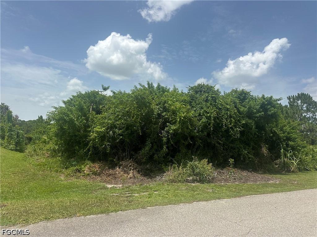 1141 Garibaldi St., Lehigh Acres, FL 33974
