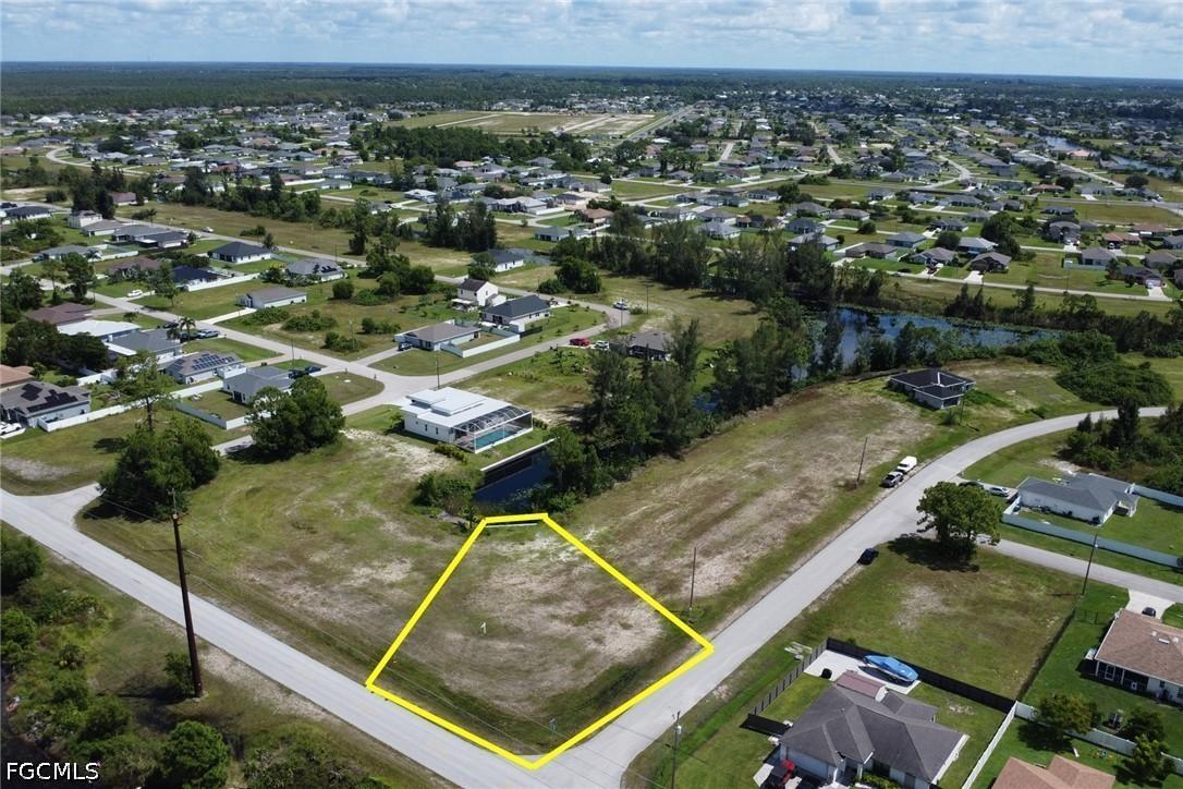 801 NE 38th Ter., Cape Coral, FL 33909