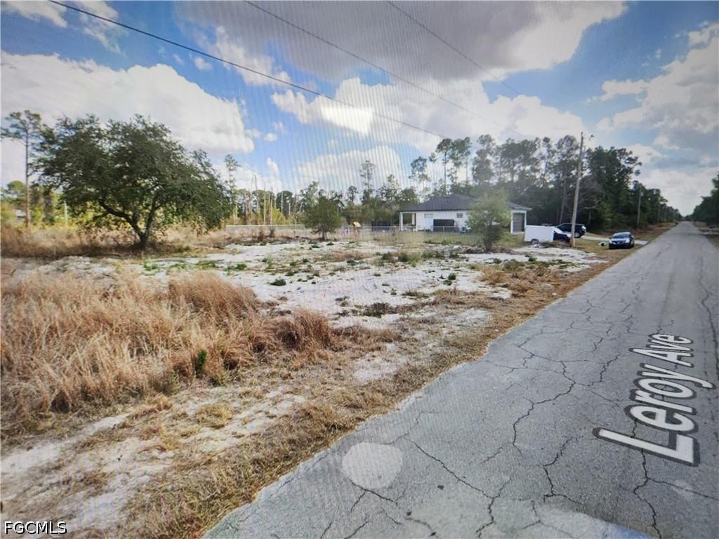 908 Leroy Ave., Lehigh Acres, FL 33972