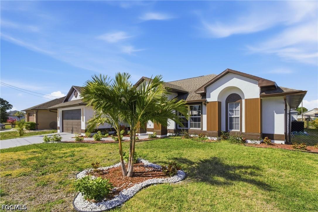 619 SW 26th Ter., Cape Coral, FL 33914