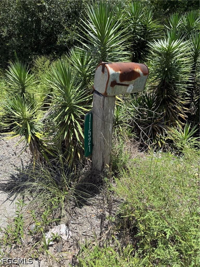 11521 Shawnee Rd., Fort Myers, FL 33913