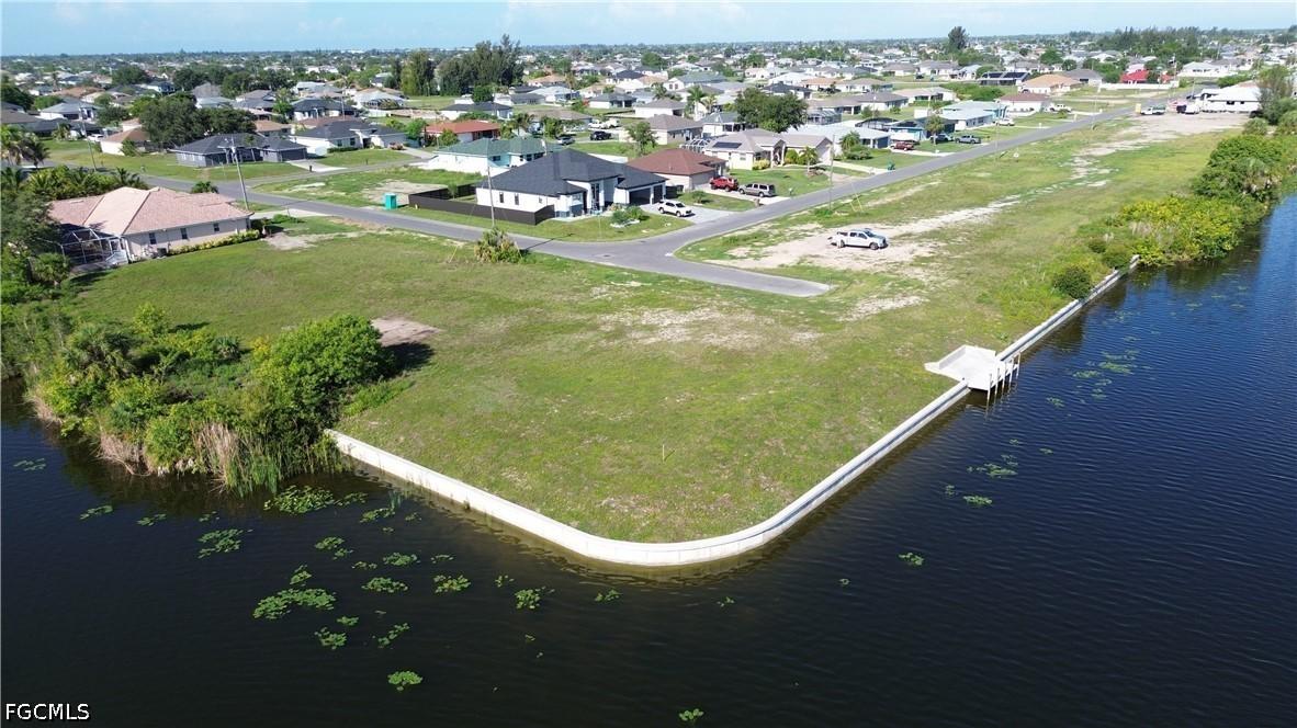 1919 NE 10th Ave., Cape Coral, FL 33909