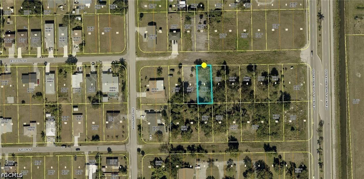 3520 Jeffcott St., Fort Myers, FL 33916