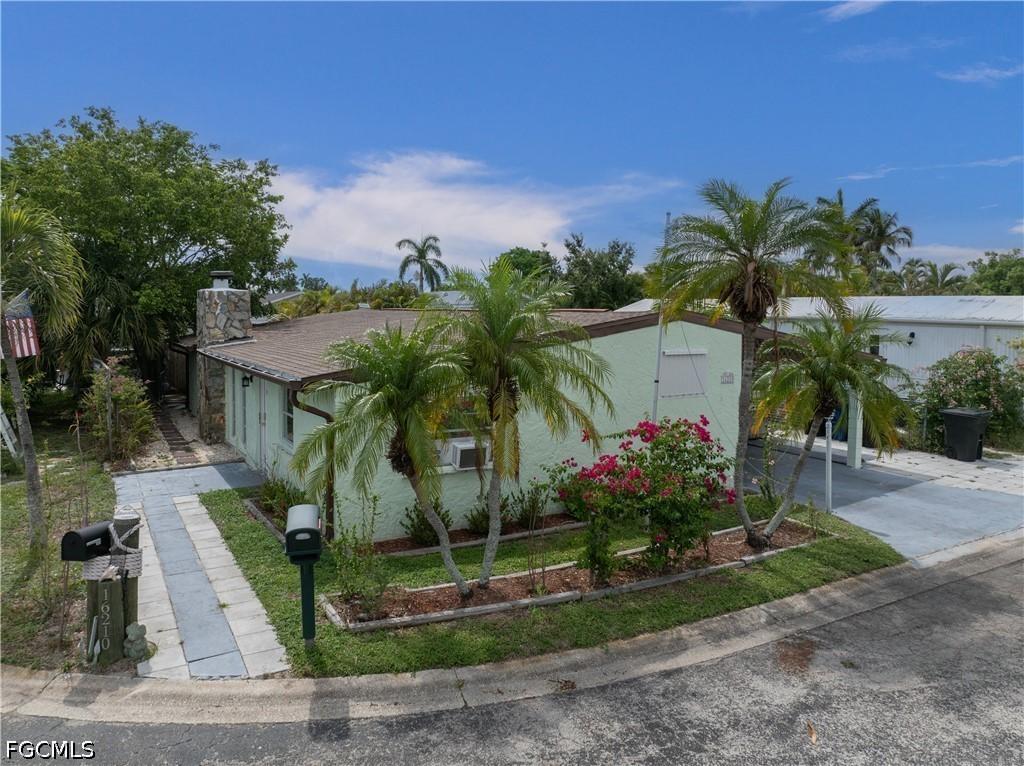 16200 Cathy Ct., Fort Myers, FL 33908