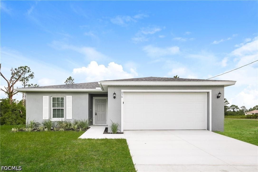 856 Anchor St., Lehigh Acres, FL 33974