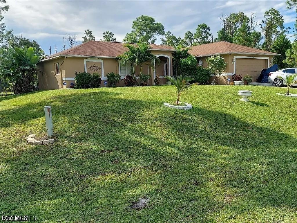 764 Chapman Ave., Lehigh Acres, FL 33974