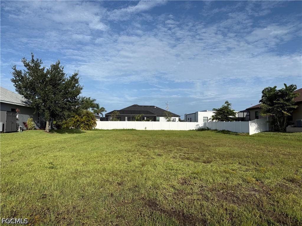 118 SW 37th Ave., Cape Coral, FL 33991