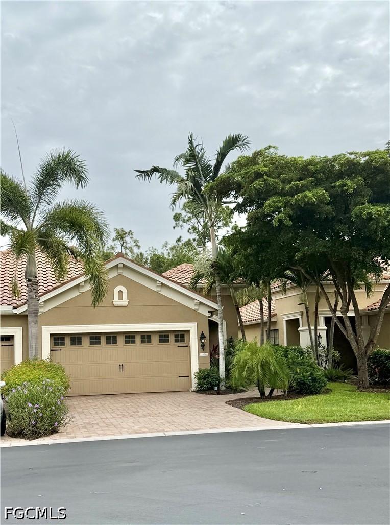 10088 Montevina Dr., Estero, FL 33928