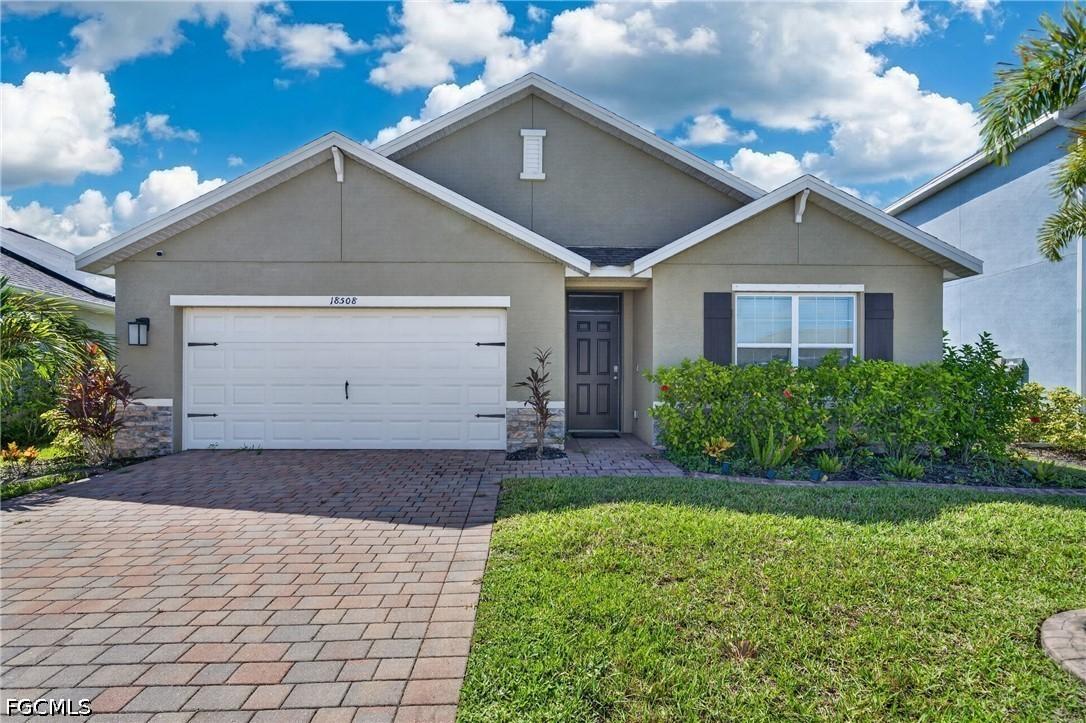18508 Marlin Kite Ln., North Fort Myers, FL 33917