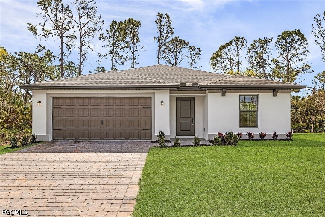 842 Gedeon Rd., Lehigh Acres, FL 33974