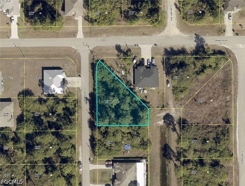 439 Loretta Ave., Lehigh Acres, FL 33974