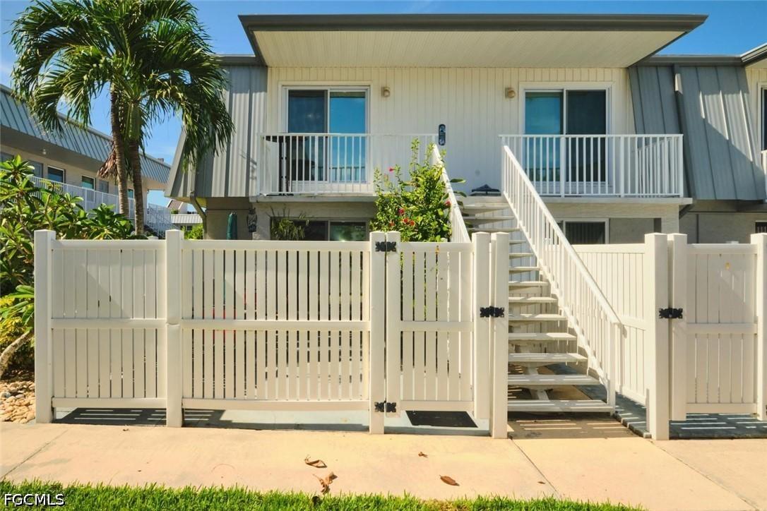6777 Winkler Rd. #142, Fort Myers, FL 33919