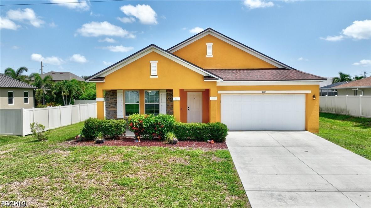 1913 SW 26th Ter., Cape Coral, FL 33914