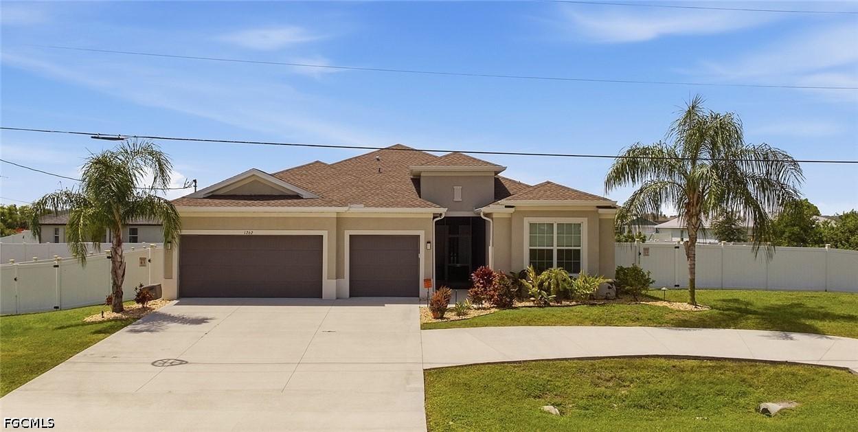 1262 N Gator Cir., Cape Coral, FL 33909