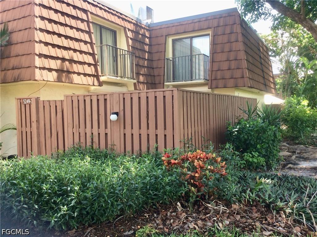 5249 Cedarbend Dr. #3, Fort Myers, FL 33919