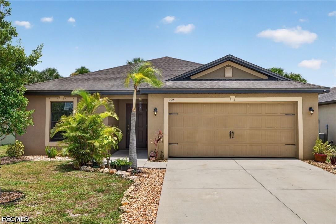 225 Shadow Lakes Dr., Lehigh Acres, FL 33974