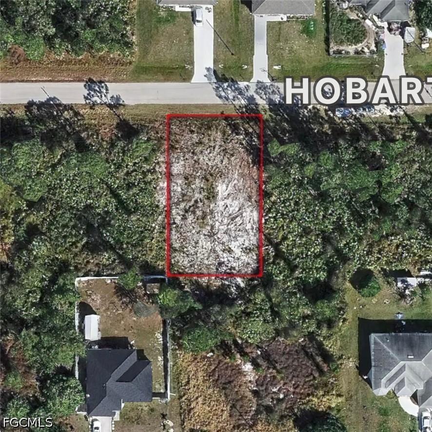 1028 Hobart St., Lehigh Acres, FL 33974