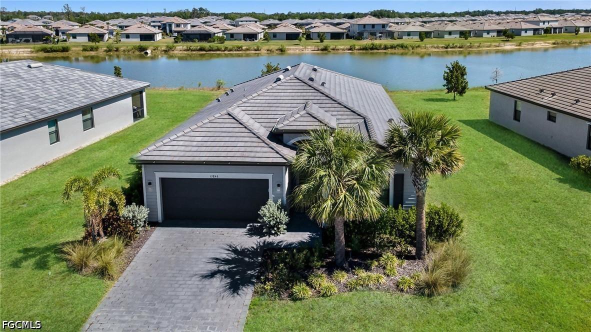 13846 Pine Lodge Ln., Fort Myers, FL 33913