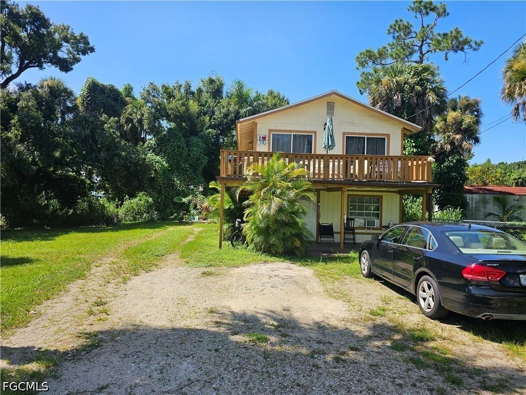 549 San Bernardino St., North Fort Myers, FL 33903