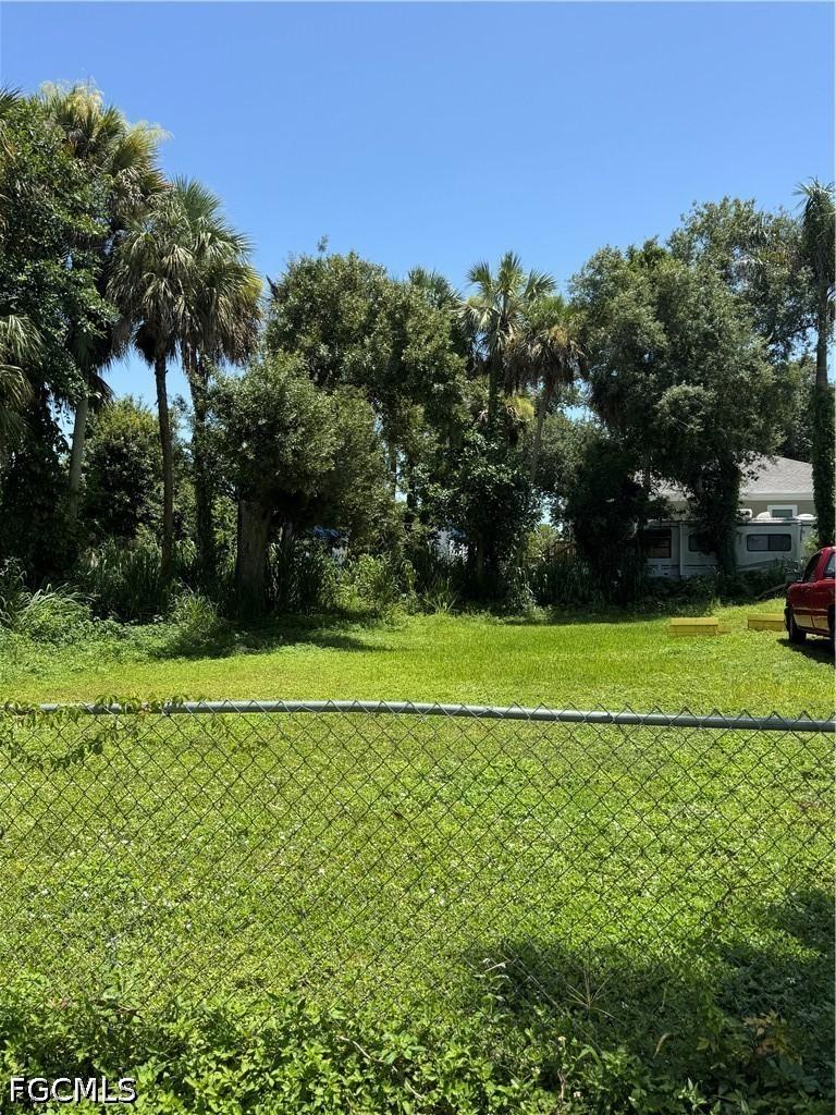 547 San Bernardino St., North Fort Myers, FL 33903