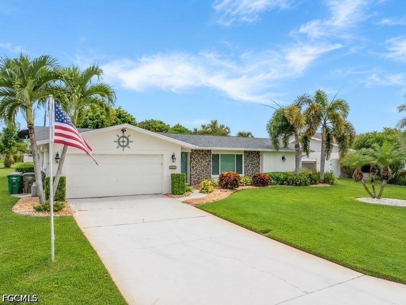 1220 SE 22nd St., Cape Coral, FL 33990