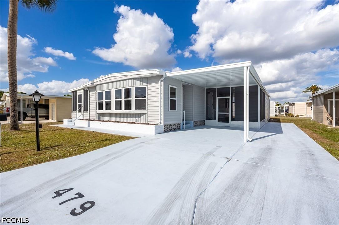 479 Nicklaus Blvd., North Fort Myers, FL 33903