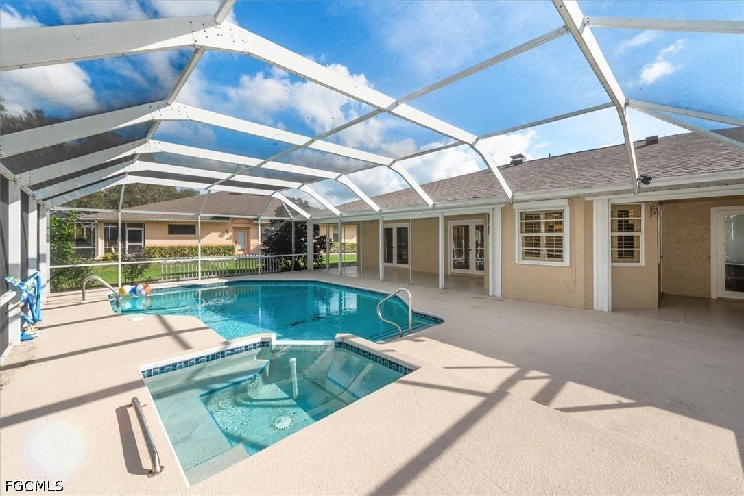 20023 Lake Vista Cir., Lehigh Acres, FL 33936