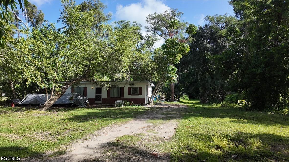 6969 Magnolia Ln., Fort Myers, FL 33966