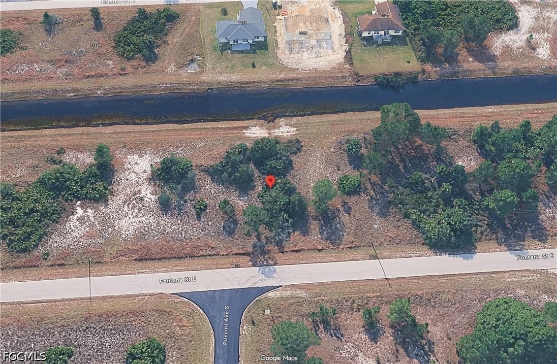 1122 Fontana St., Lehigh Acres, FL 33974