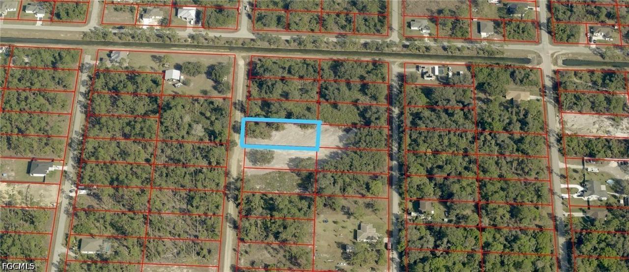 716 Monroe Ave., Lehigh Acres, FL 33972