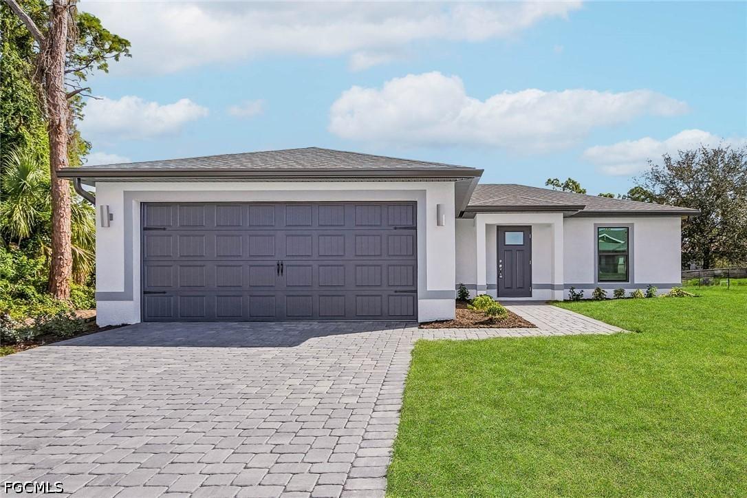 409 Broadmoor St., Lehigh Acres, FL 33974