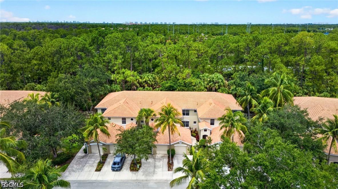 1672 Tarpon Bay Dr. #102, Naples, FL 34119
