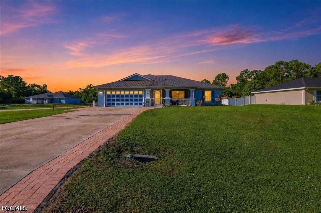 404 Parkdale Blvd., Lehigh Acres, FL 33974