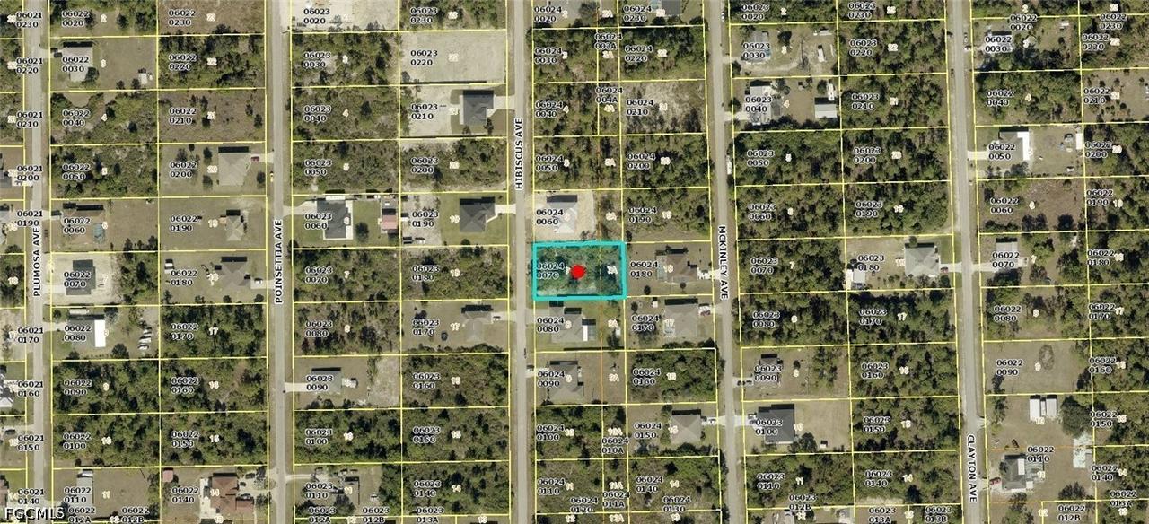 910 Hibiscus Ave., Lehigh Acres, FL 33972