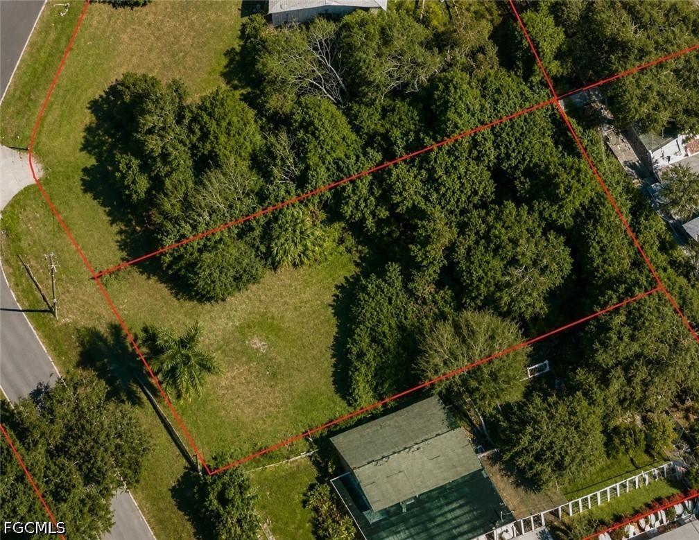 305 Bellair Rd., Fort Myers, FL 33905