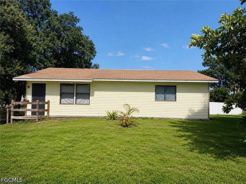 406 San Diego St., North Fort Myers, FL 33903