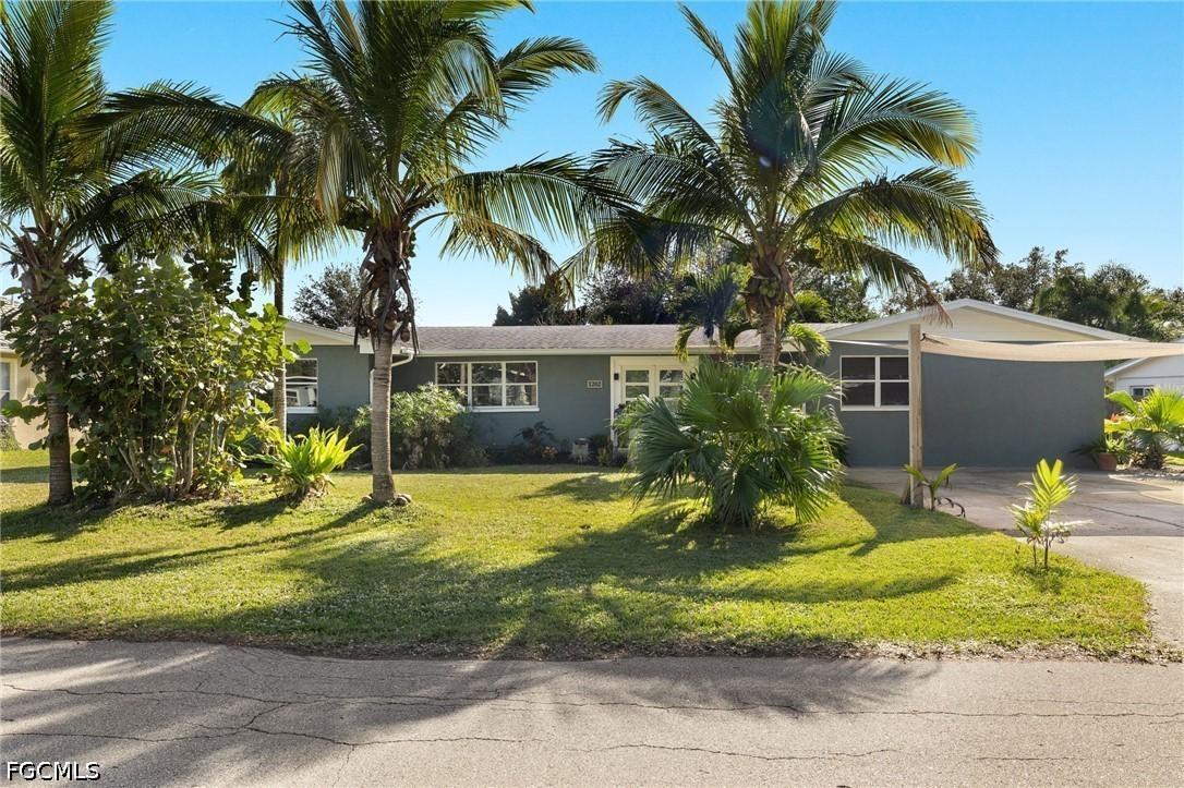 1262 Carlene Ave., Fort Myers, FL 33901