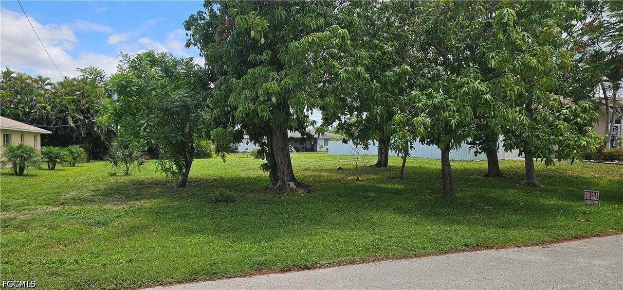 502 SE 17th Ter., Cape Coral, FL 33990
