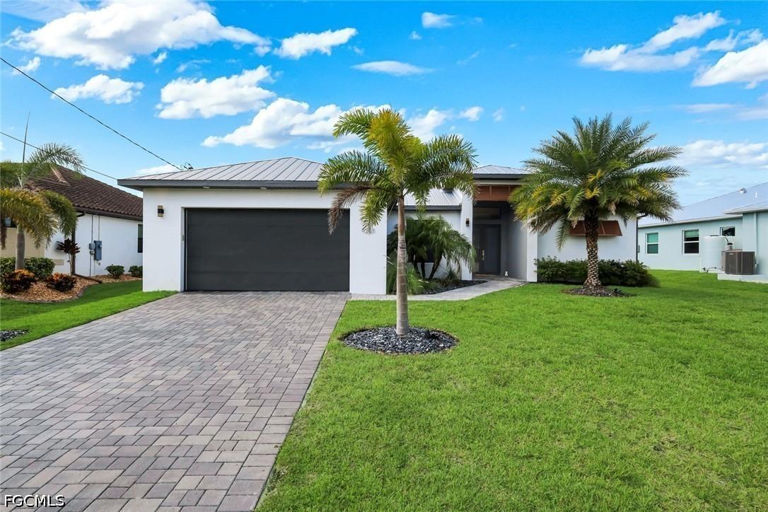 4208 NW 13th St., Cape Coral, FL 33993