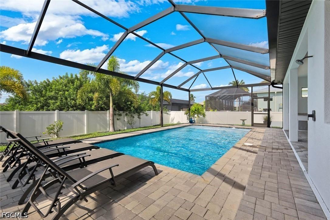 4208 NW 13th St., Cape Coral, FL 33993