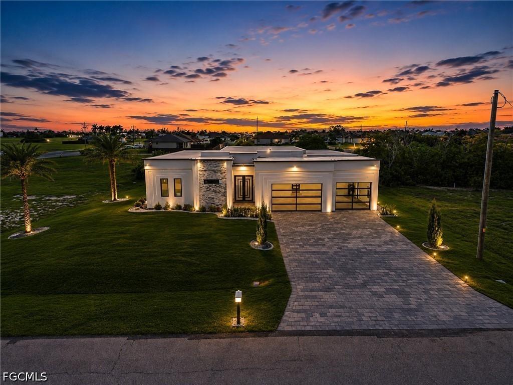 806 NW 33rd Ave., Cape Coral, FL 33993