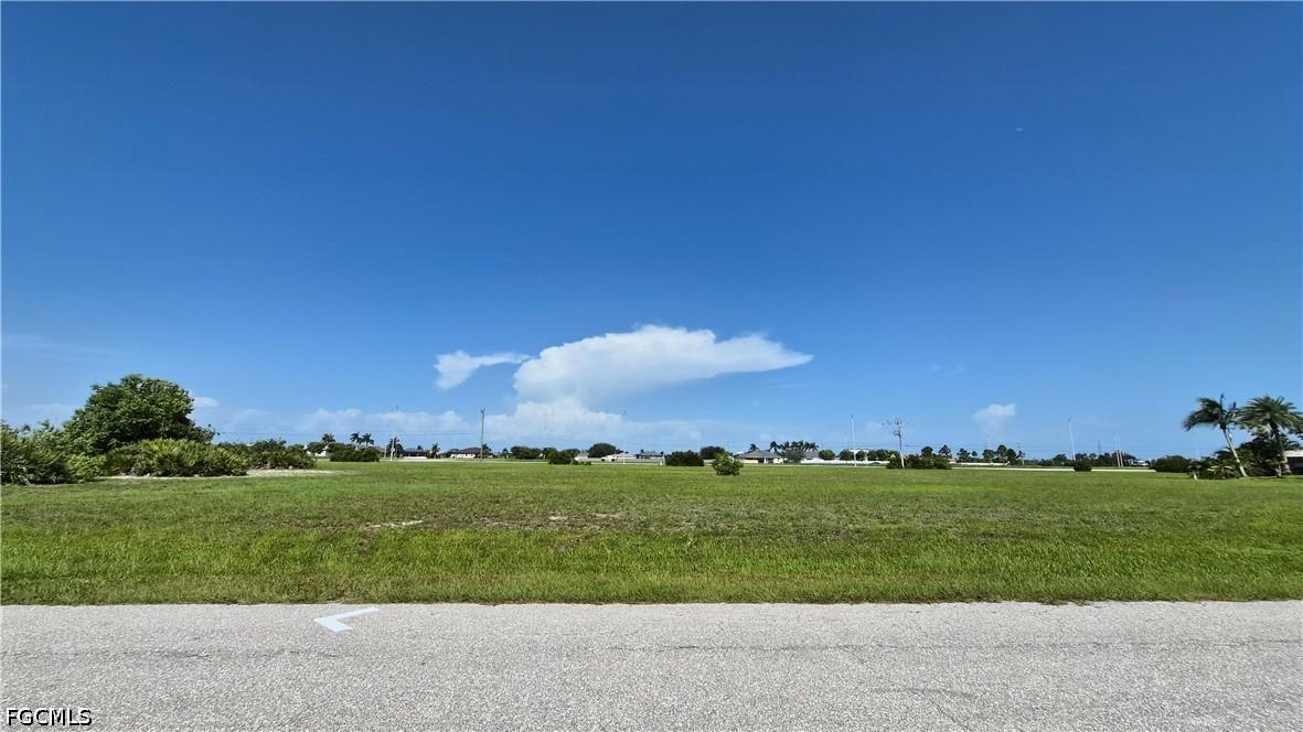 109 NW 32nd Pl., Cape Coral, FL 33993