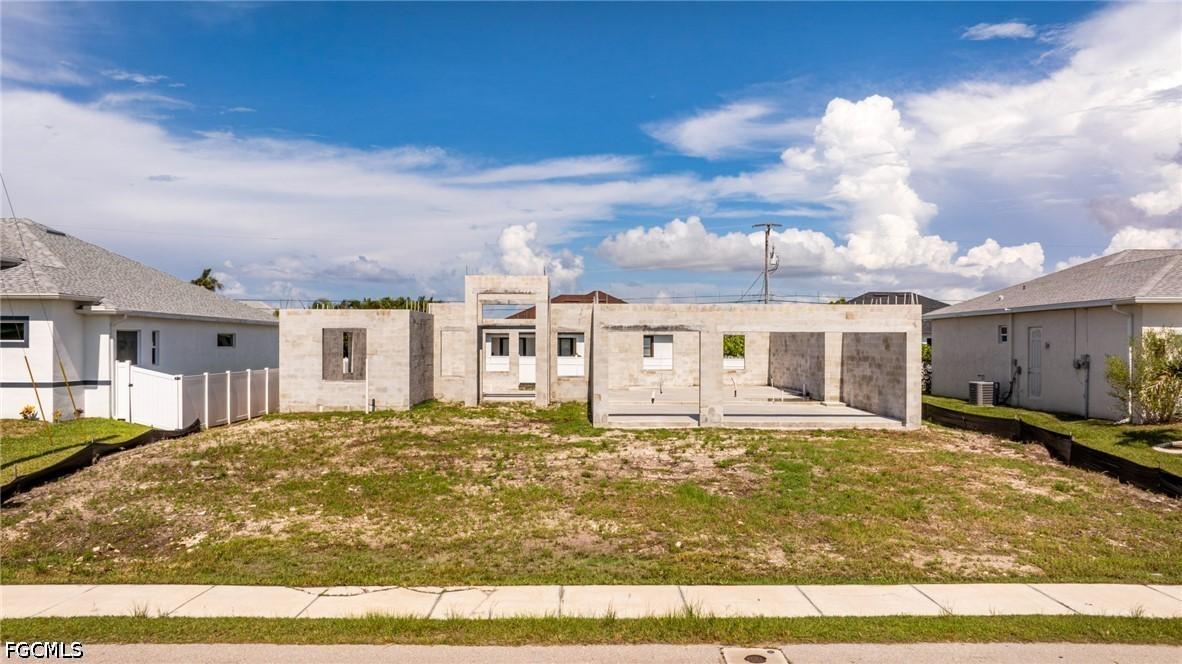 428 SW 28th Ave., Cape Coral, FL 33991
