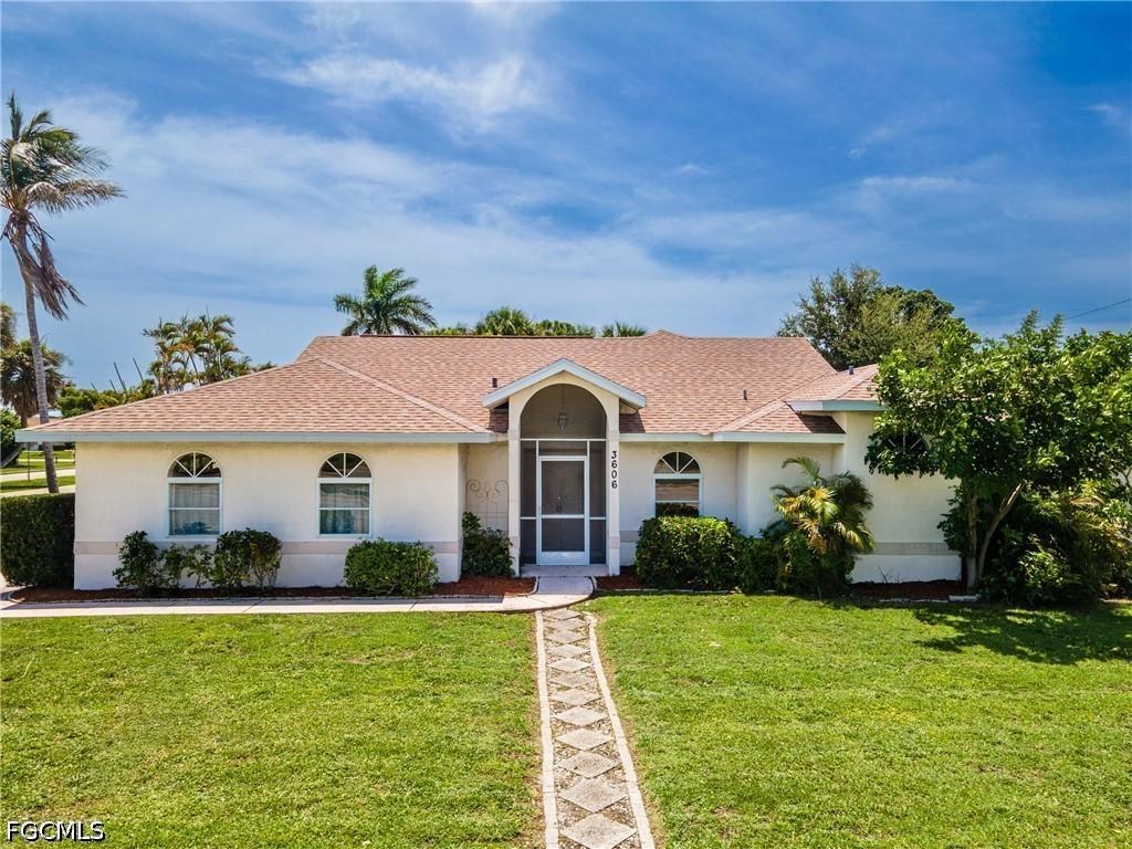 3606 Country Club Blvd., Cape Coral, FL 33904