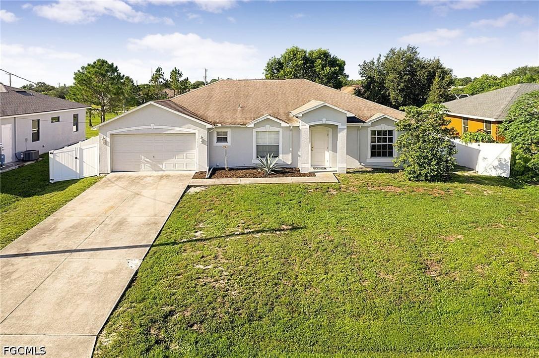 4205 11th St., Lehigh Acres, FL 33971