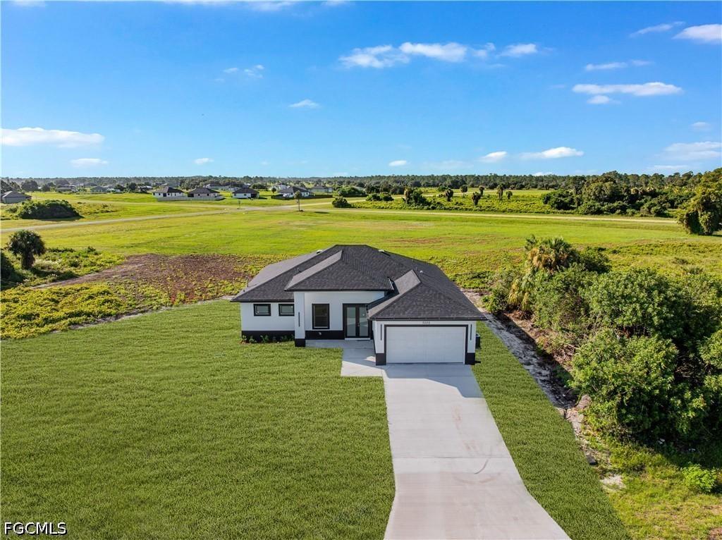 7020 Patriot Ct., Labelle, FL 33935