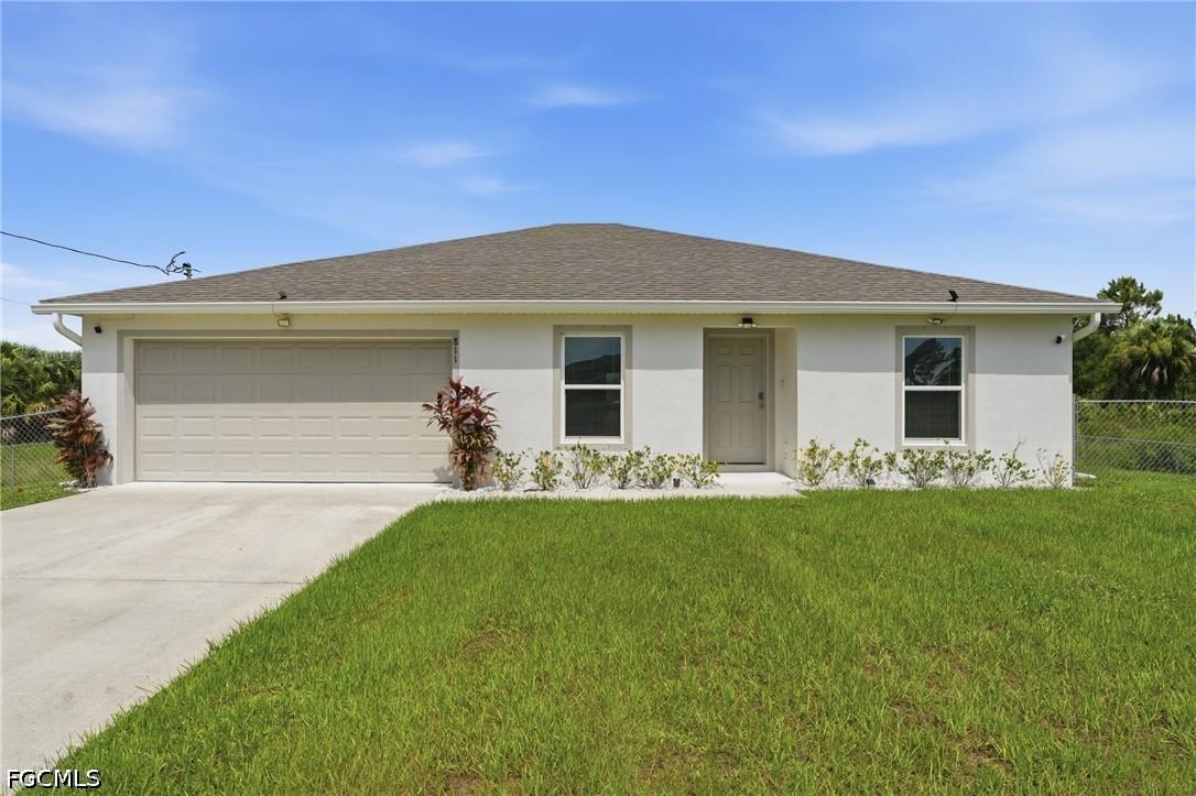 811 Coffield Ave., Lehigh Acres, FL 33974