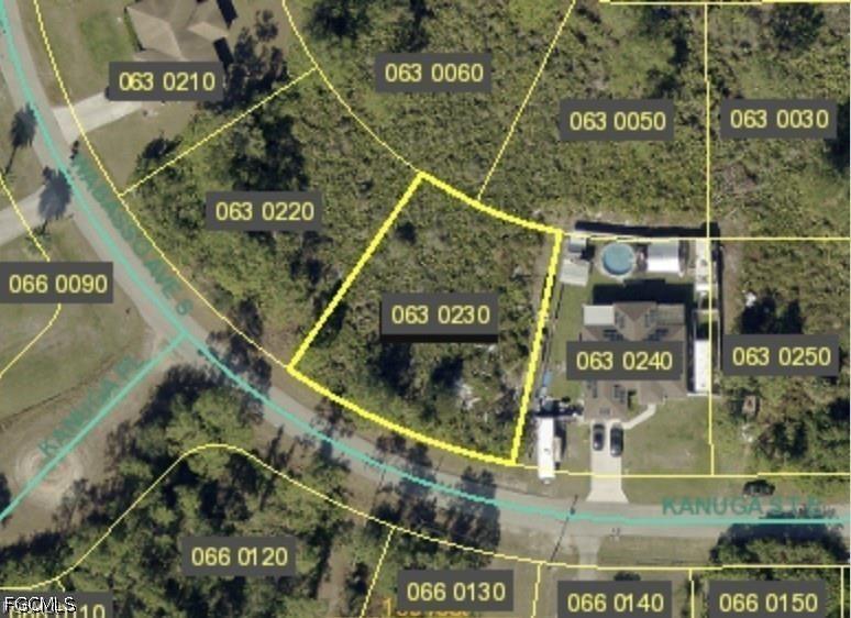 905 Kanuga St., Lehigh Acres, FL 33974