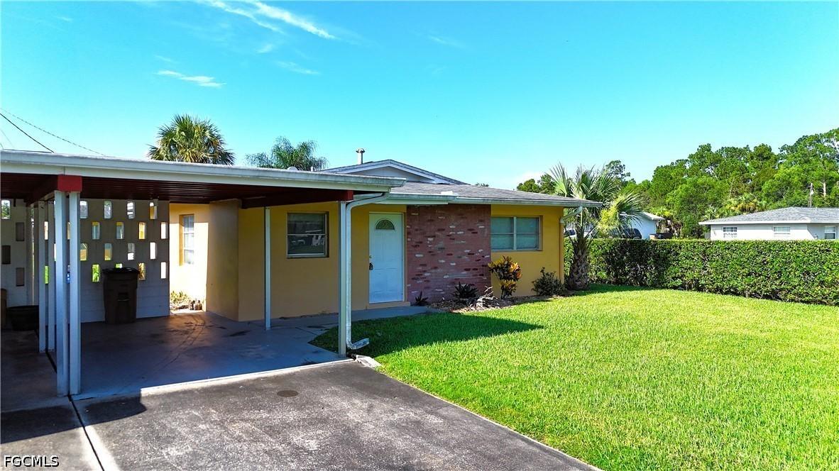 2214 E 6th St., Lehigh Acres, FL 33936